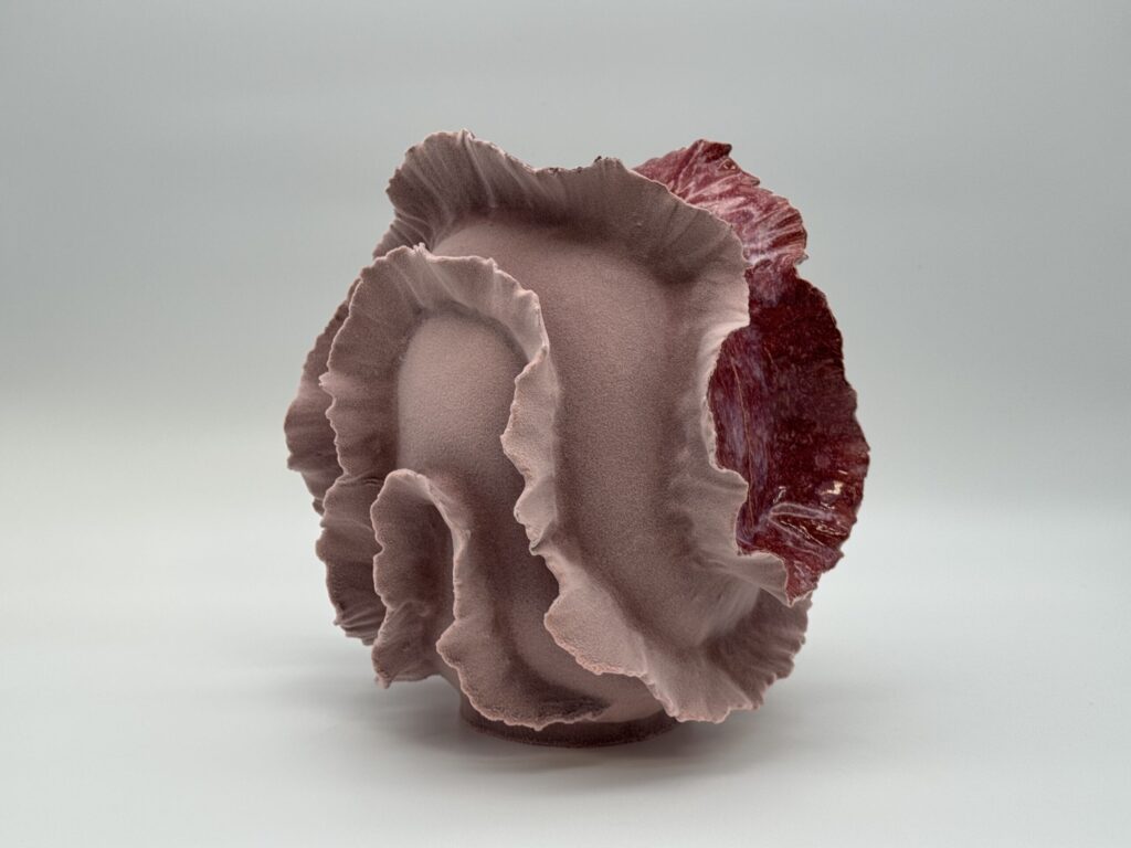 velvet-vase-01
