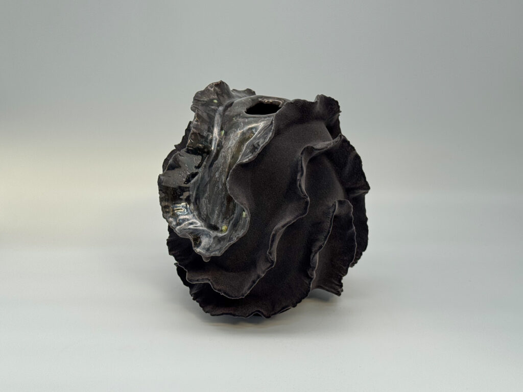 velvet-vase-02