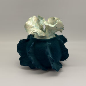 Velvet Vase 06