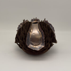 Velvet Vase 07