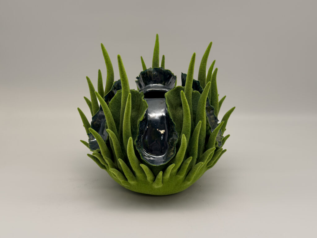 velvet-vase-09