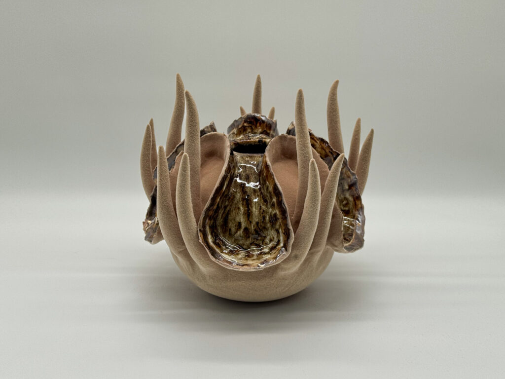 velvet-vase-12