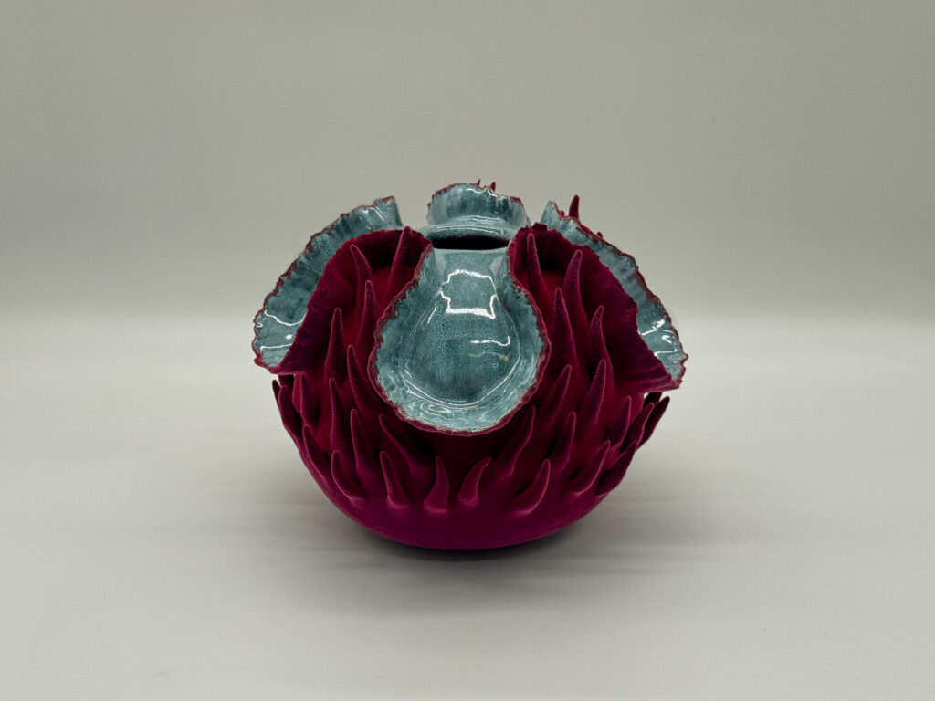 velvet-vase-13