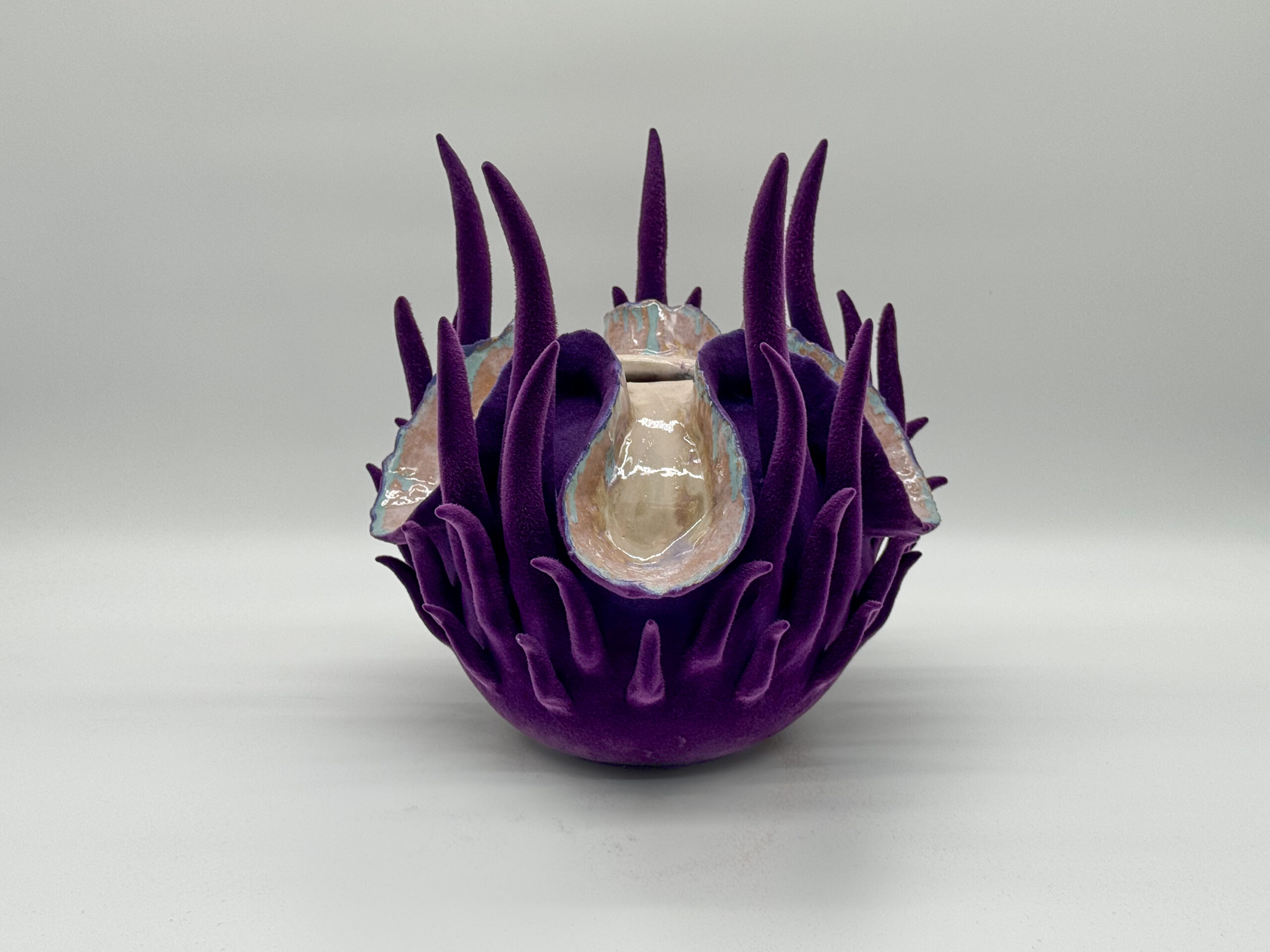 Velvet Vase 14