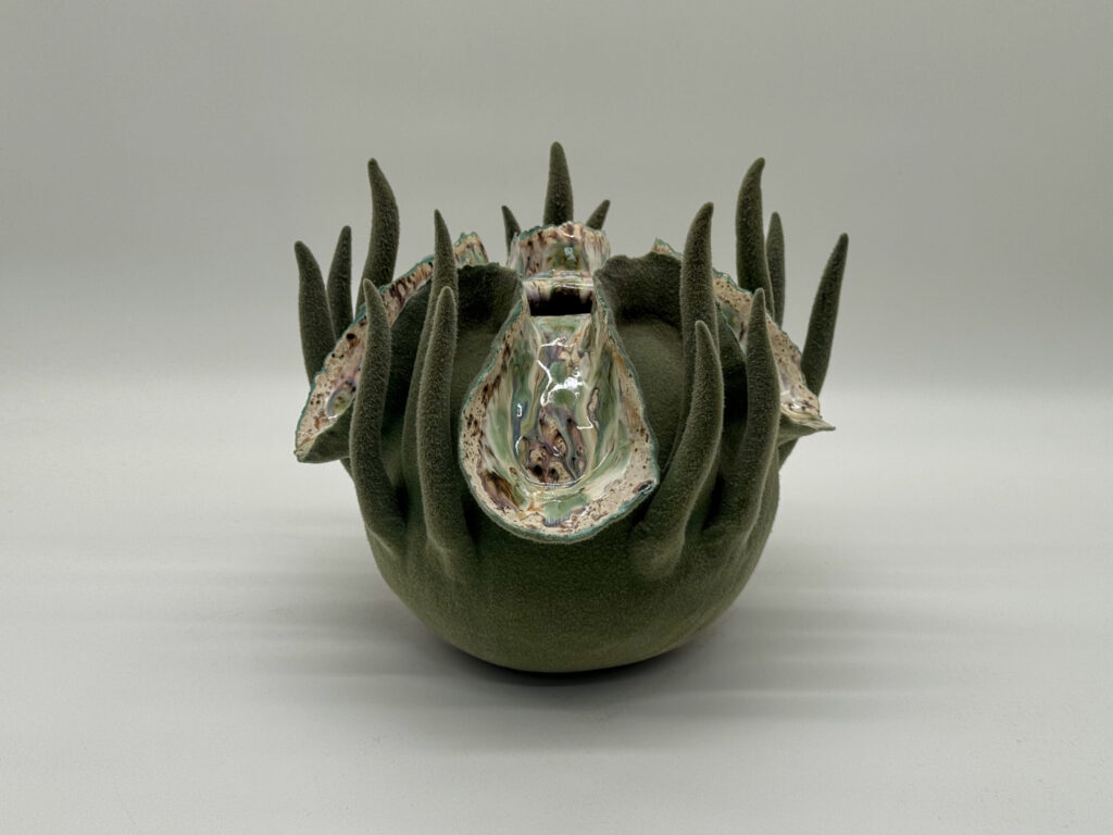 velvet-vase-15